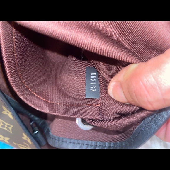 Louis Vuitton Men’s Backpack “zack” - Picture 7 of 12